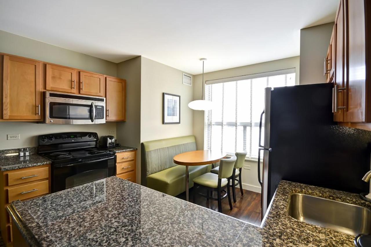 Hyatt House Naperville/Warrenville Exterior photo